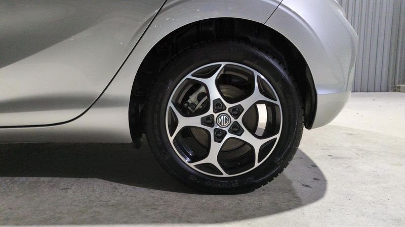 MG mg3 1.5 l hybrid+ 195 ch luxury + radar ar + camera 360