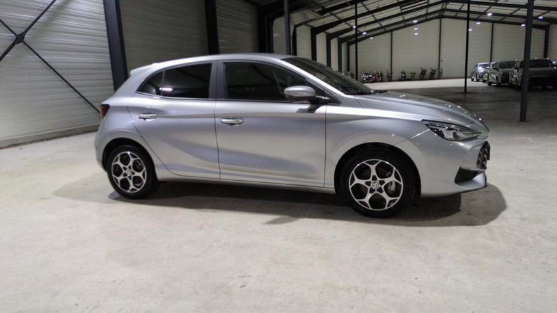 MG mg3 1.5 l hybrid+ 195 ch bva luxury + radar ar + camera 360