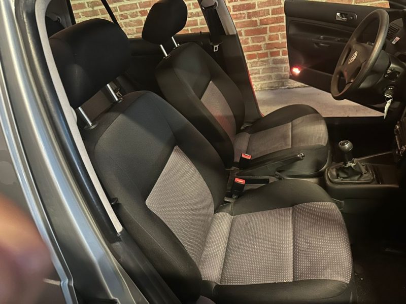 VOLKSWAGEN GOLF IV 1.6 105 CV CHAMP 1.6 CHAMP 2002