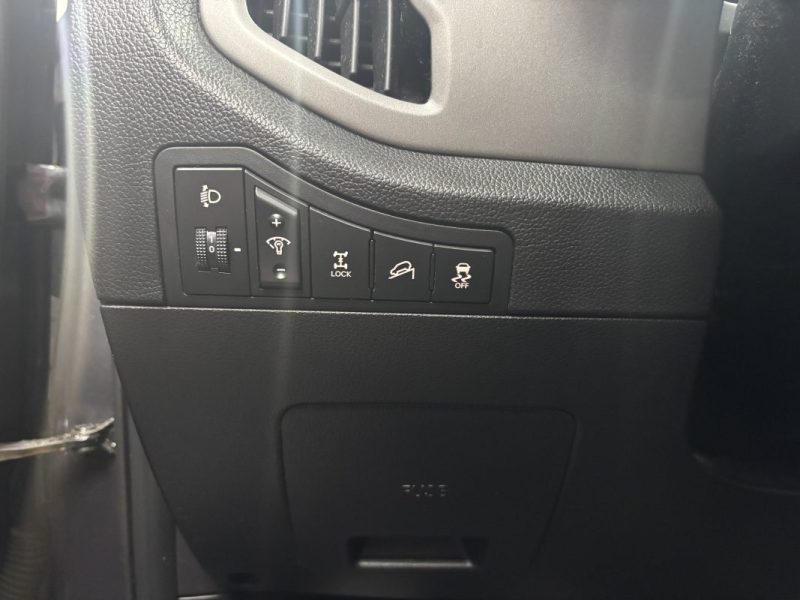 Kia Sportage 2.0 CRDi 136ch Révélation 4x4 | 146 000 KM | Cuir | Toit ouvrant