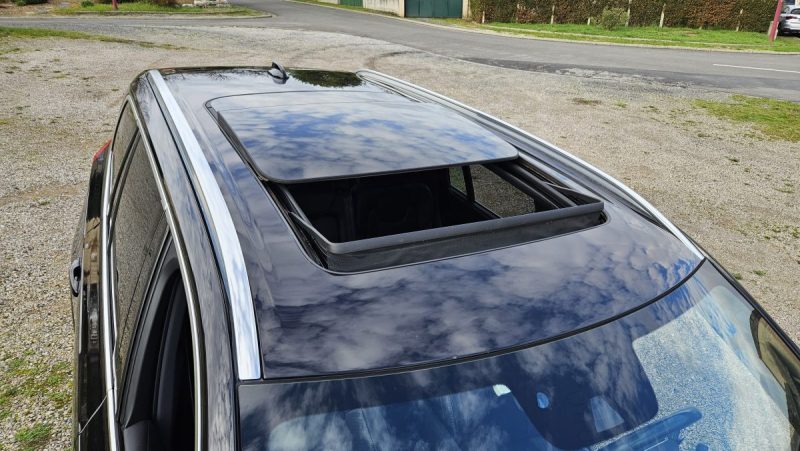 VOLVO XC90 II 2.0 235CV D5 AWD R-DESIGN CUIR CAMERA 360 TETE HAUTE BOWERS&WILKINS