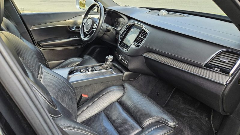 VOLVO XC90 II 2.0 235CV D5 AWD R-DESIGN CUIR CAMERA 360 TETE HAUTE BOWERS&WILKINS
