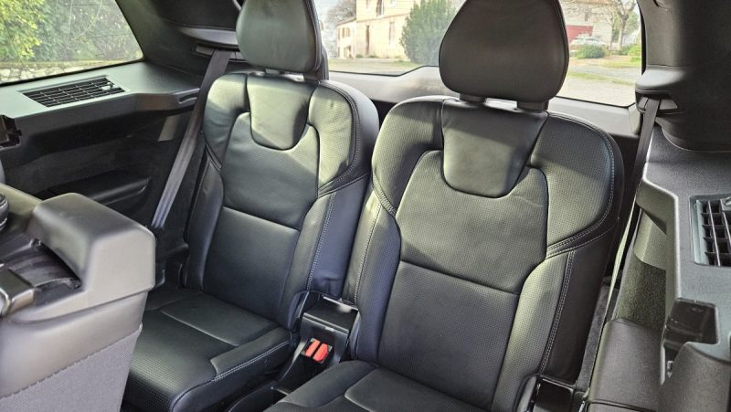 VOLVO XC90 II 2.0 235CV D5 AWD R-DESIGN CUIR CAMERA 360 TETE HAUTE BOWERS&WILKINS