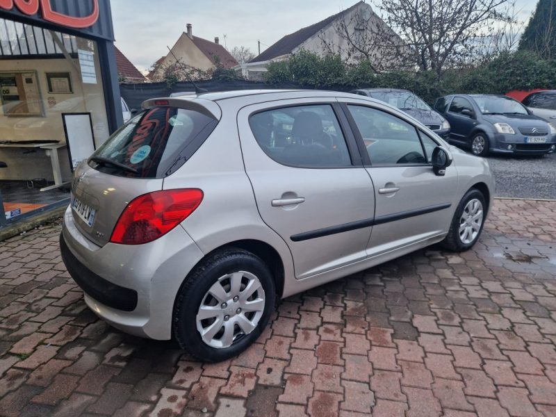 PEUGEOT 207 1.4L I 16V 90CV *EXECUTIVE* GARANTIE REVISE 2006