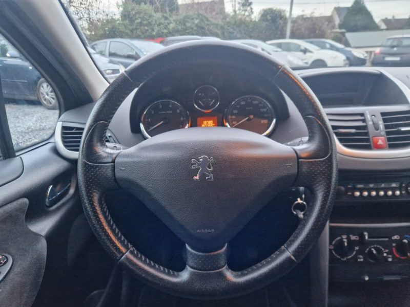 PEUGEOT 207 1.4L I 16V 90CV *EXECUTIVE* GARANTIE REVISE 2006