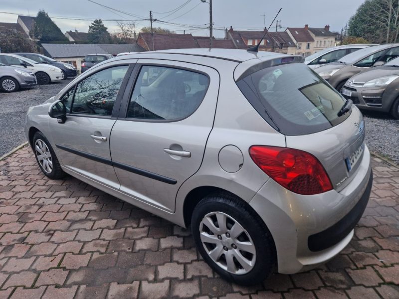 PEUGEOT 207 1.4L I 16V 90CV *EXECUTIVE* GARANTIE REVISE 2006