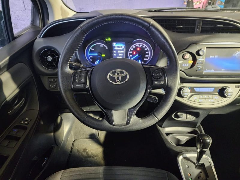 TOYOTA YARIS DYNAMIC 1.5 HYBRID-100cv-BVA-1ER MAIN-ENTRETIEN A JOUR