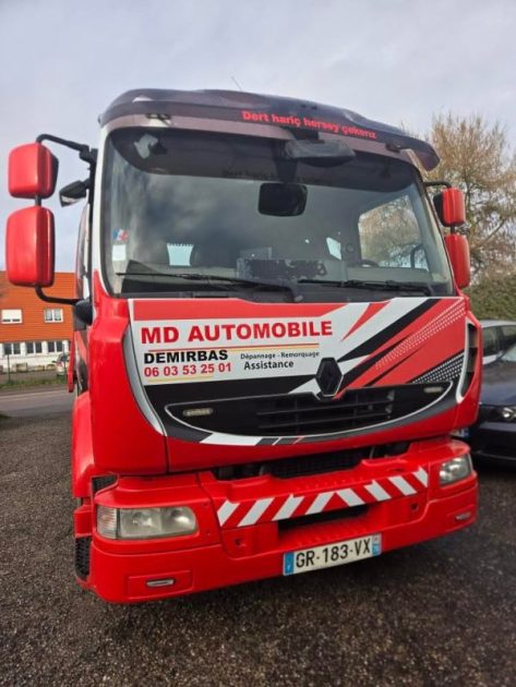 RENAULT MIDLUM dépanneuse tracteur routier  DEPANNAGE REMORQUAGE EXPRESS