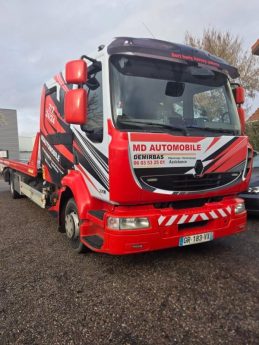 RENAULT MIDLUM dépanneuse tracteur routier  DEPANNAGE REMORQUAGE EXPRESS