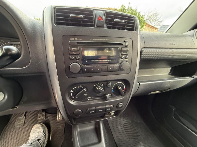 SUZUKI JIMNY 1.3 VVT 85 JLX CLIM  2006