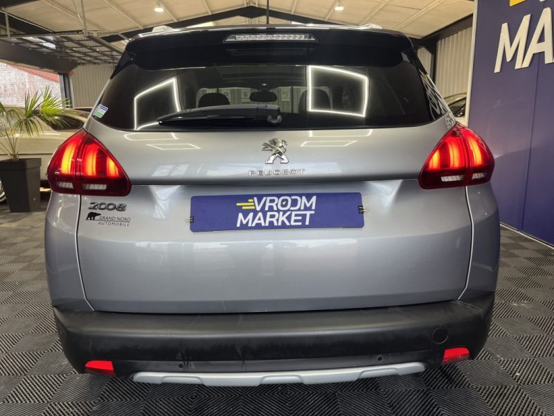 Peugeot 2008 1.2i 110ch Allure S&S EAT6 | 115 000 KM | Boite automatique | Toit panoramique | Radars