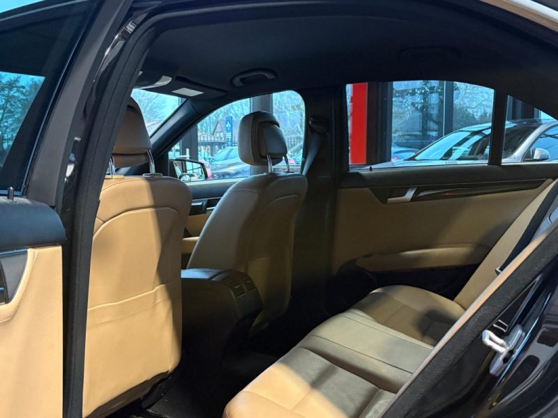 🔹 Mercedes-Benz Classe C 200 – 2.2 CDI – 136 chevaux - Elégance - Sièges chauffants - Cuir 