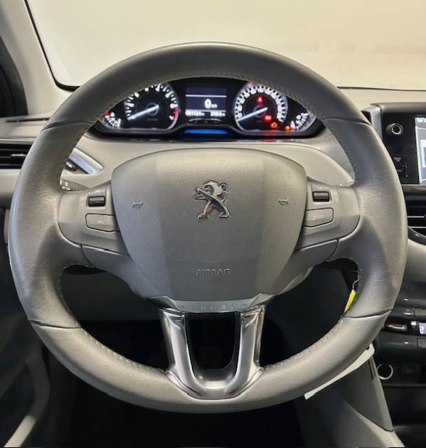 PEUGEOT 208 I (CA_, CC_) 1.6 VTI 120CH BVM5 ALLURE 0001