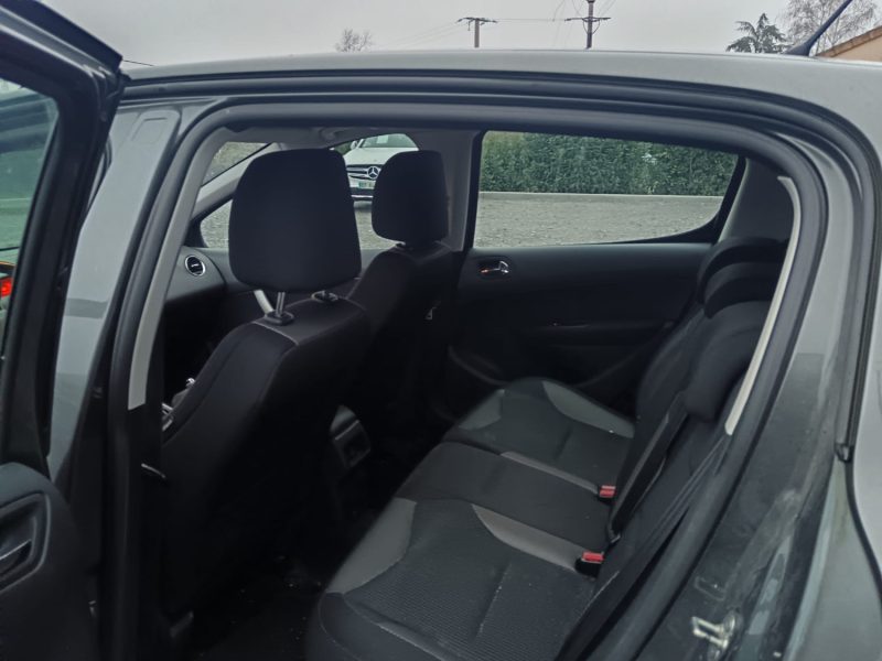 PEUGEOT 308 1.6 HDI 92 CV ACTIVE / Bluetooth / Distribution Neuve