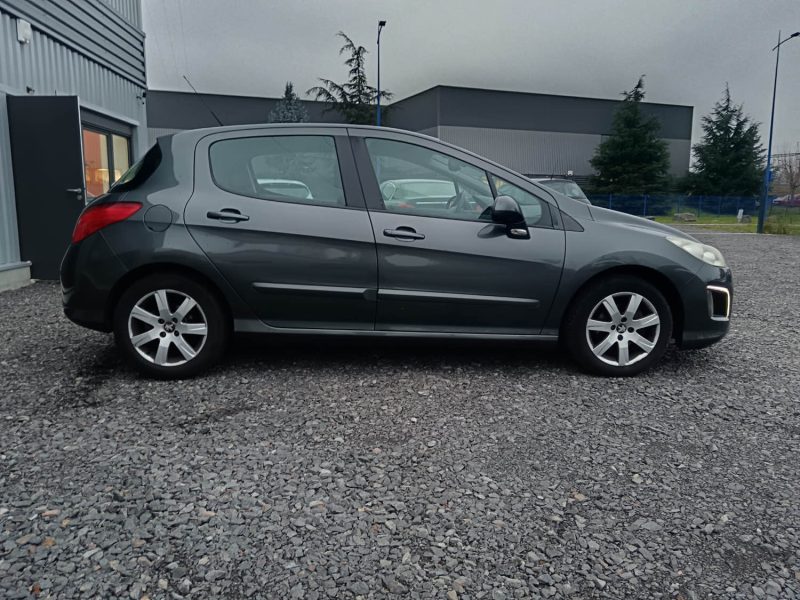 PEUGEOT 308 1.6 HDI 92 CV ACTIVE / Bluetooth / Distribution Neuve