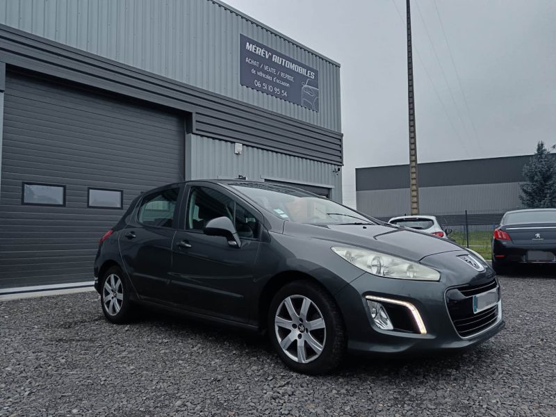 PEUGEOT 308 1.6 HDI 92 CV ACTIVE / Bluetooth / Distribution Neuve
