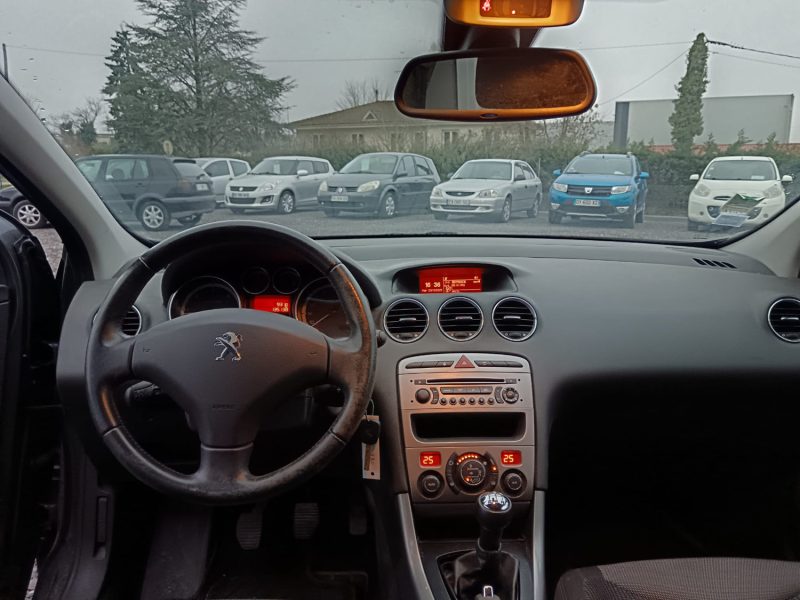 PEUGEOT 308 1.6 HDI 92 CV ACTIVE / Bluetooth / Distribution Neuve