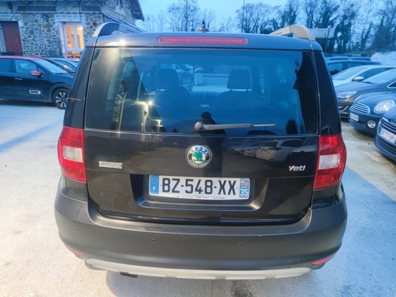 SKODA YETI 1.2 TSI ELEGANCE DSG 4X2 2012