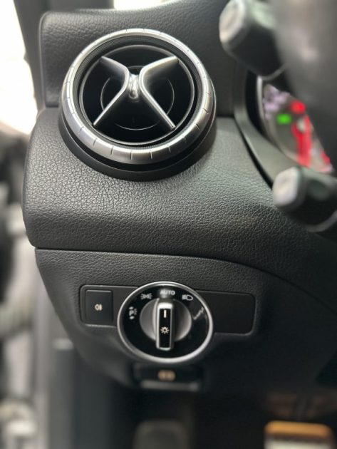 Mercedes CLA 200d Business 7G-DCT | 71 000 KM | Toit ouvrant | jantes noir