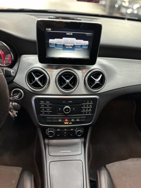 Mercedes CLA 200d Business 7G-DCT | 68 000 KM | Toit ouvrant | jantes noir