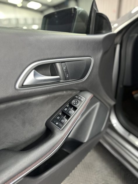 Mercedes CLA 200d Business 7G-DCT | 68 000 KM | Toit ouvrant | jantes noir