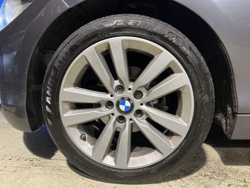 B.M.W. SERIE 1  BVA - URBAN CHIC - CUIR - GPS  SUIVI FACTURES - 195000KM - 