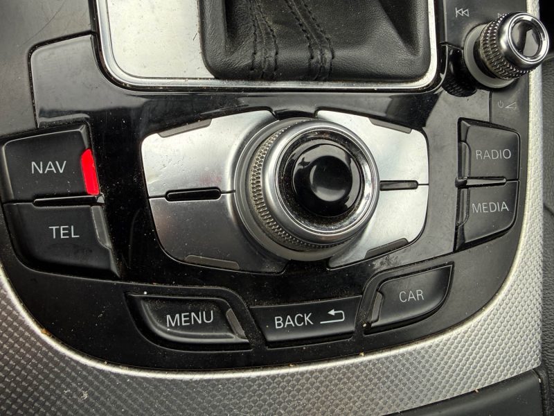 AUDI A4 V6 3.0 TDI 204 AMBITION LUXE BVA 229MKM