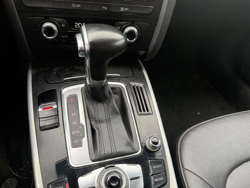 AUDI A4 V6 3.0 TDI 204 AMBITION LUXE BVA 229MKM