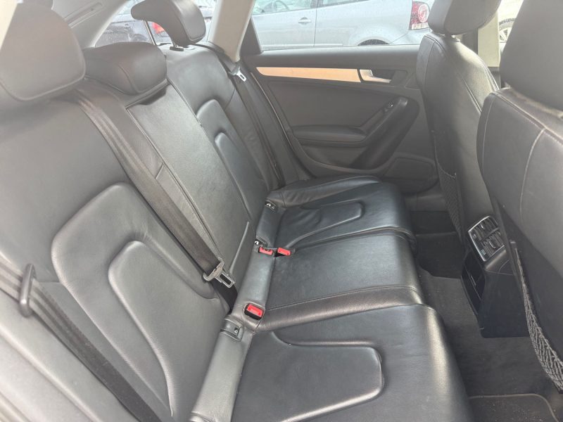 AUDI A4 V6 3.0 TDI 204 AMBITION LUXE BVA 229MKM