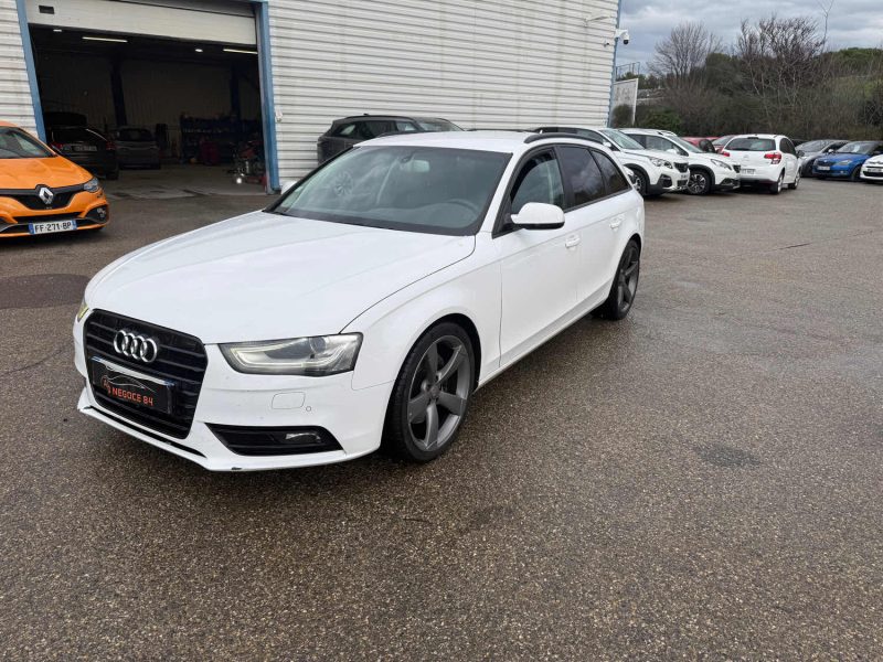 AUDI A4 V6 3.0 TDI 204 AMBITION LUXE BVA 229MKM