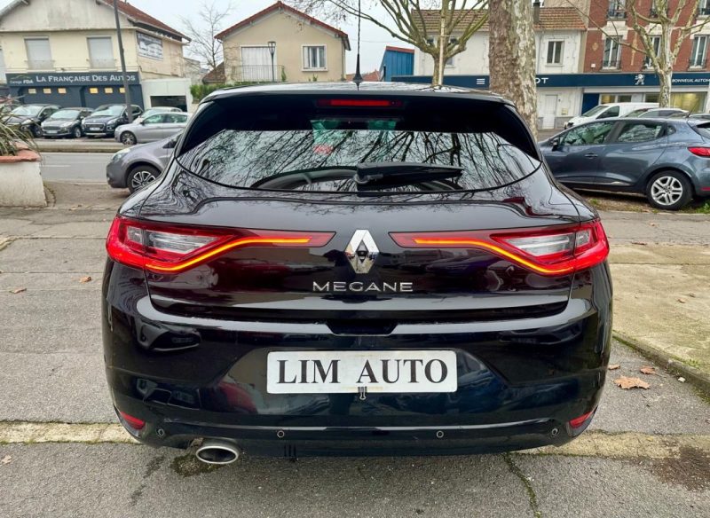 RENAULT MEGANE IV 1.5 BLUE DCI 115 BOSE EDITION EDC 