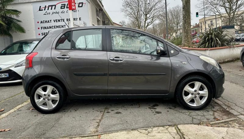 TOYOTA YARIS 1.4 D-4D 90 SOL *1ÈRE MAIN* 