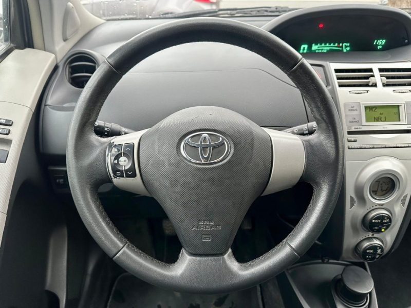 TOYOTA YARIS 1.4 D-4D 90 SOL *1ÈRE MAIN* 