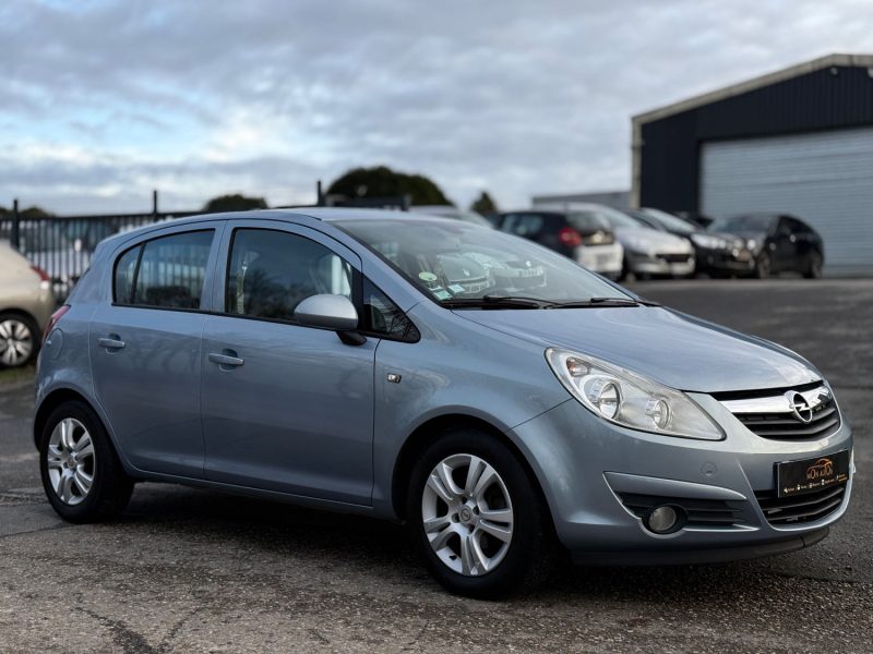 OPEL CORSA 1.4 Twinport 90ch ENJOY – Clim – Jantes Alu – Révisée & Garantie