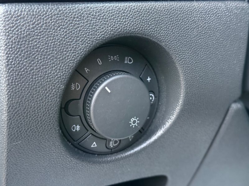 OPEL CORSA 1.4 Twinport 90ch ENJOY – Clim – Jantes Alu – Révisée & Garantie