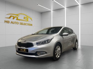 KIA CEED 1.6 CRDI 128CV *TOIT PANOMARIQUE* 