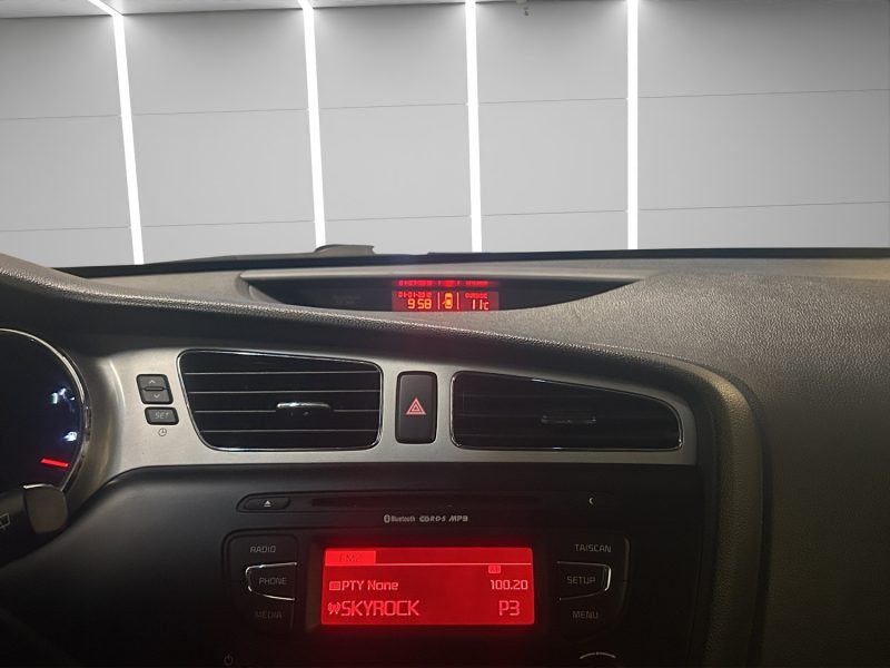 KIA CEED 1.6 CRDI 128CV *TOIT PANOMARIQUE* 