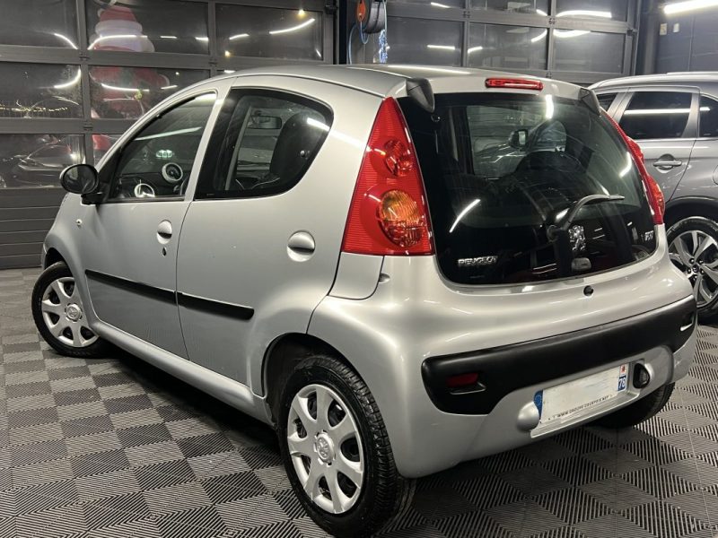 PEUGEOT 107 1.0 68 Cv BOITE AUTOMATIQUE / 17 100 Kms REELS 5 PORTES CRIT AIR 1 - GARANTIE 1 AN