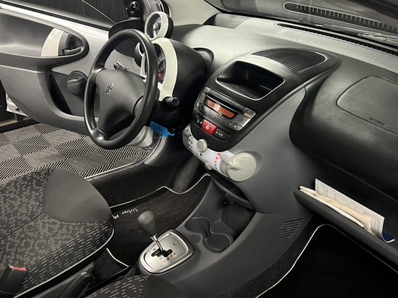 PEUGEOT 107 1.0 68 Cv BOITE AUTOMATIQUE / 17 100 Kms REELS 5 PORTES CRIT AIR 1 - GARANTIE 1 AN