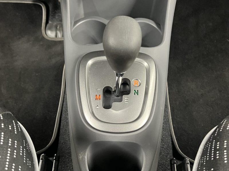 PEUGEOT 107 1.0 68 Cv BOITE AUTOMATIQUE / 17 100 Kms REELS 5 PORTES CRIT AIR 1 - GARANTIE 1 AN