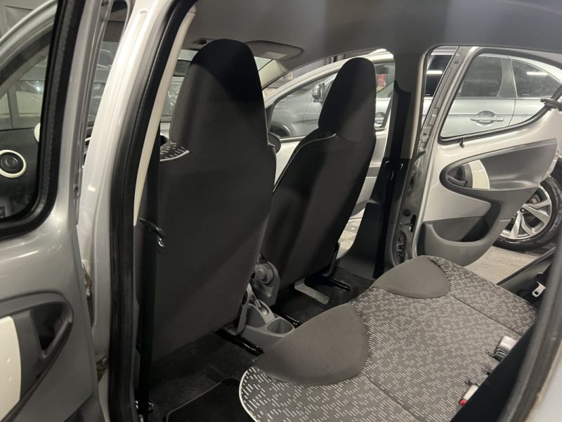 PEUGEOT 107 1.0 68 Cv BOITE AUTOMATIQUE / 17 100 Kms REELS 5 PORTES CRIT AIR 1 - GARANTIE 1 AN