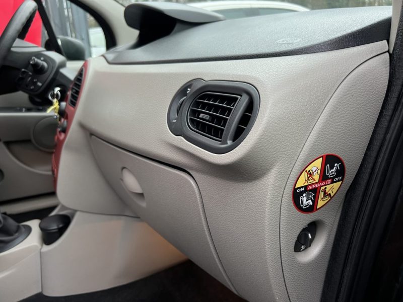 RENAULT MODUS 1.4 98 Cv 5 PORTES / CLIMATISAITON 82 500 Kms - GARANTIE 1 AN