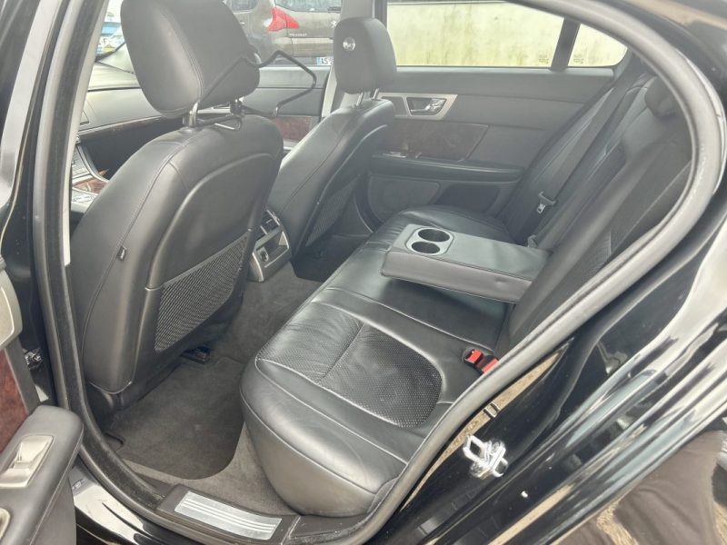 JAGUAR XF V6 3L D 240 LUXE PREMIUM 2009