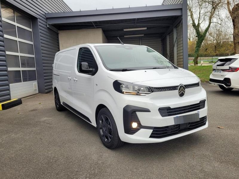 Citroën Jumpy M 2.2 BlueHDi 150 EAT8 3pl PackConnectivite PackLook ModuWork Camera