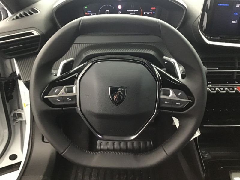 Peugeot 2008 Hybrid 145 e-DCS6 Allure