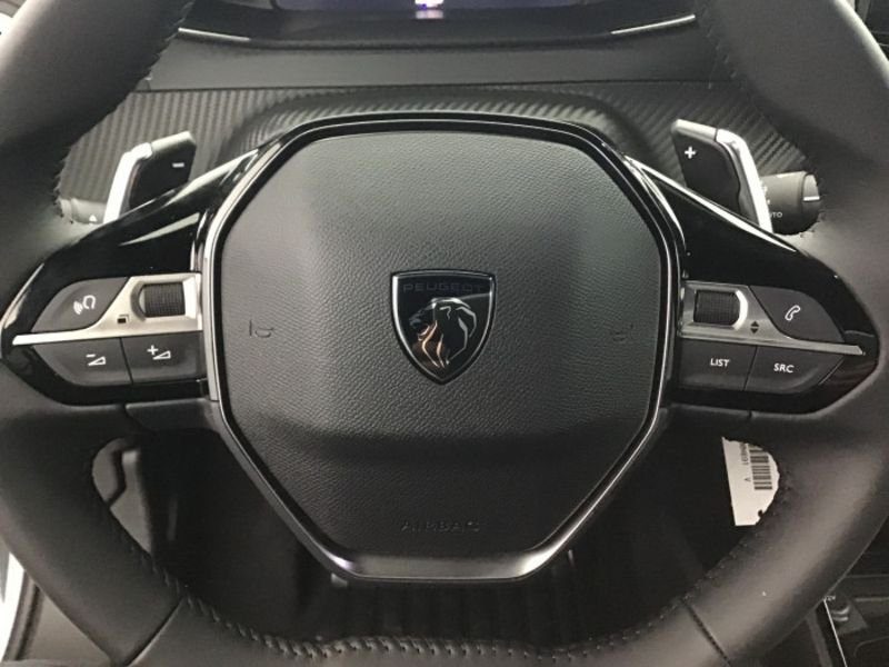 Peugeot 2008 Hybrid 145 e-DCS6 Allure