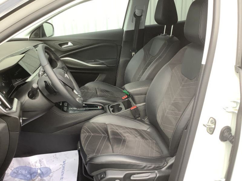 Opel grandland 1.5 Diesel 130 ch BVA8 GS