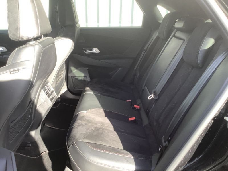 DS DS 7 BlueHDi 130 EAT8 Performance Line