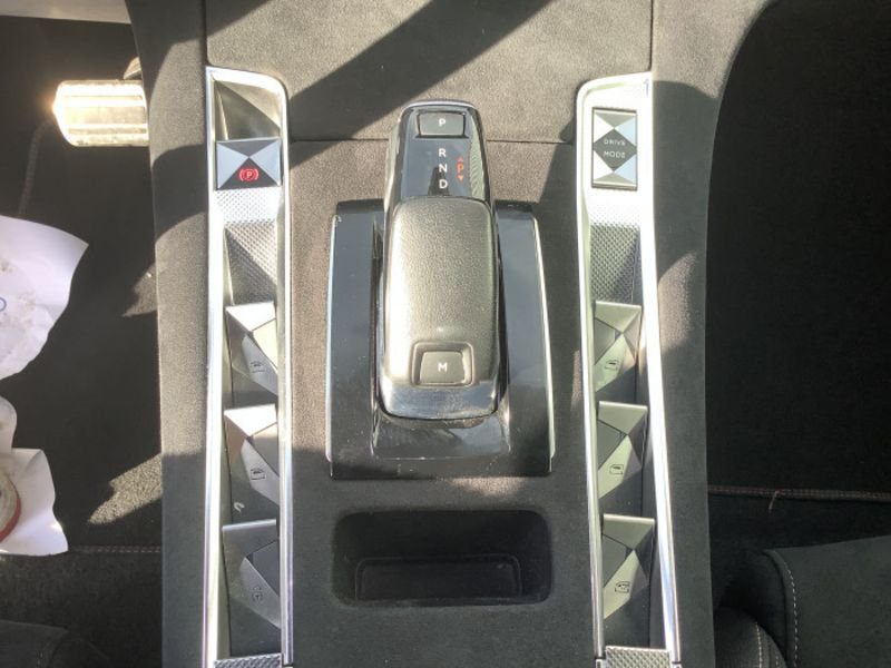 DS DS 7 BlueHDi 130 EAT8 Performance Line