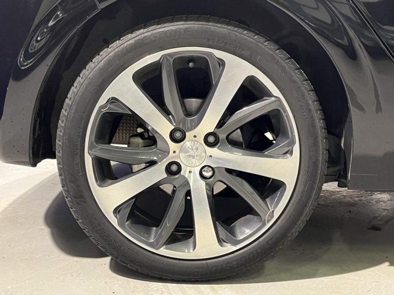 PEUGEOT 208 1.6 VTI FELINE 120 CV 5P TOIT PANORAMIQUE